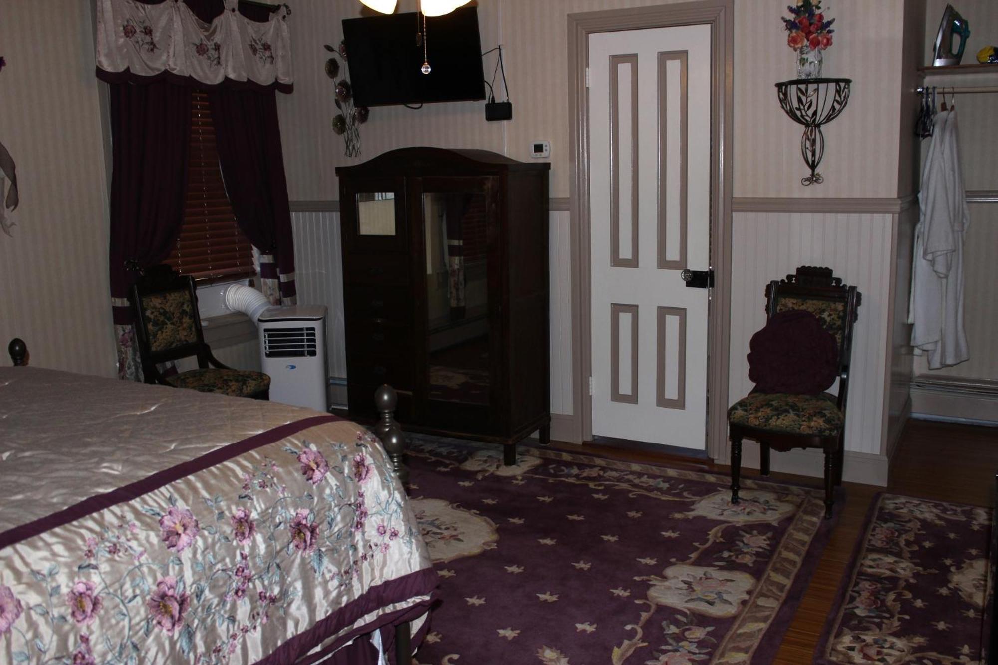 Carriage Stop Bed & Breakfast Пальміра Екстер'єр фото